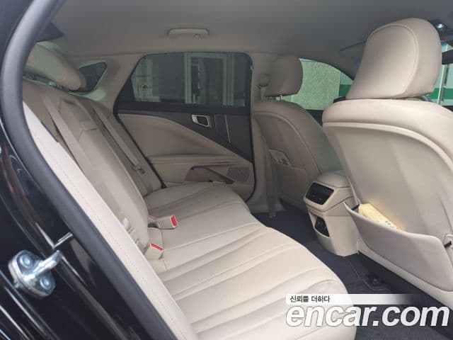 Kia The / новый New K8 гибрид Signature, 2026 13