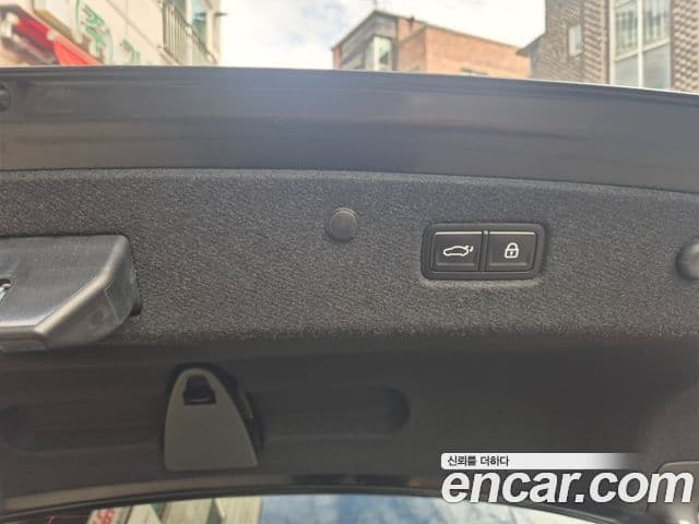 Kia The / новый New K8 гибрид Signature, 2026 16