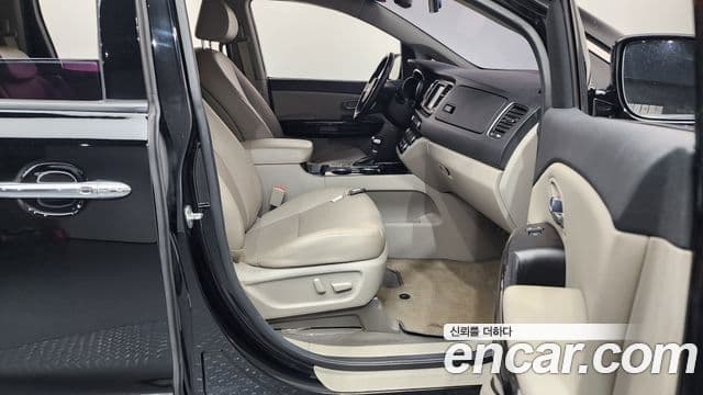 Kia The / новый New Carnival Prestige, 2020 11