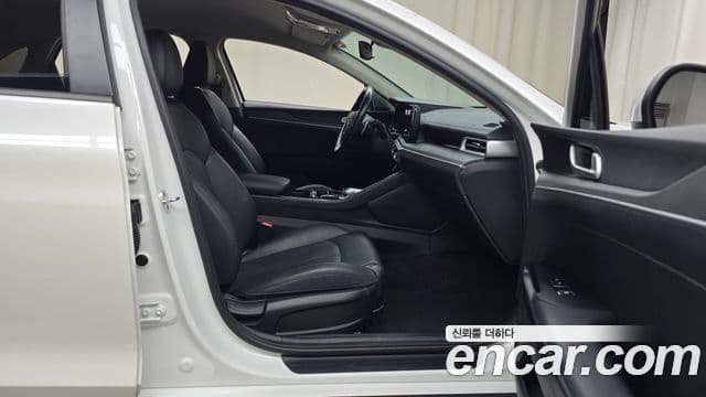 Kia K5 3세대 Trendy, 2022 11