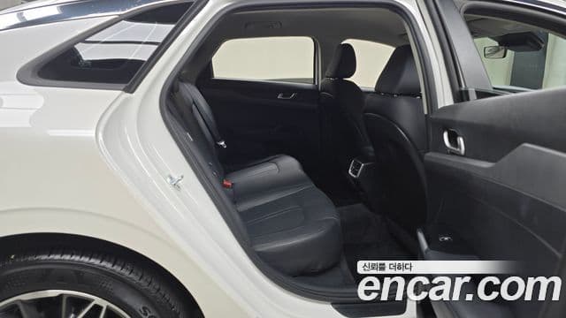 Kia K5 3세대 Trendy, 2022 12