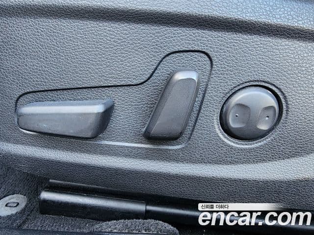 Kia All New K7 3.0 LPI Deluxe (арендный автомобиль), 2017 12