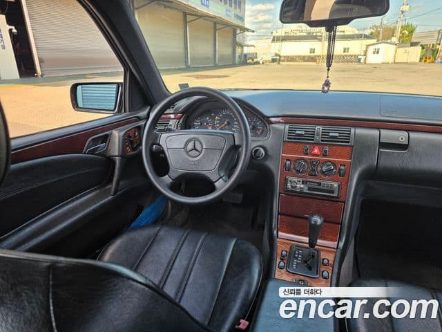 Mercedes-Benz E-класс W210, 1996 17