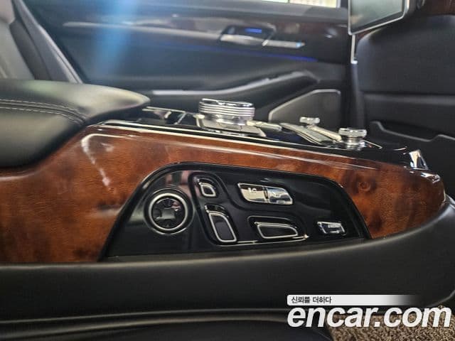 Genesis EQ900 Prestige, 2016 10