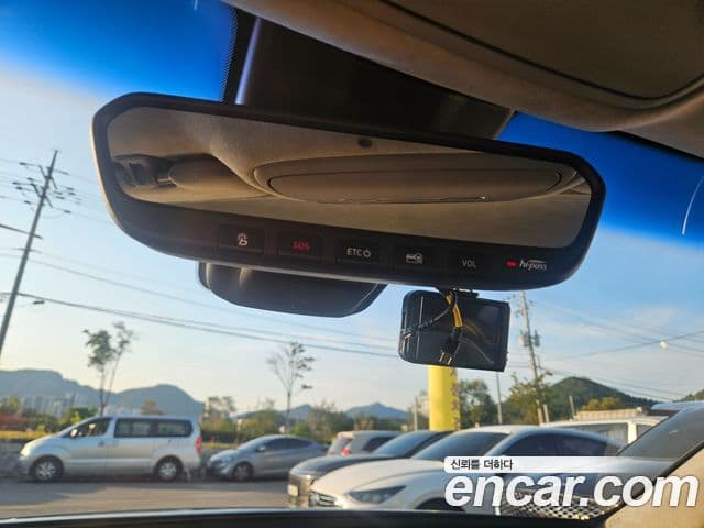 Genesis EQ900 Prestige, 2016 13