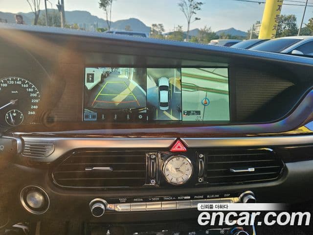 Genesis EQ900 Prestige, 2016 18