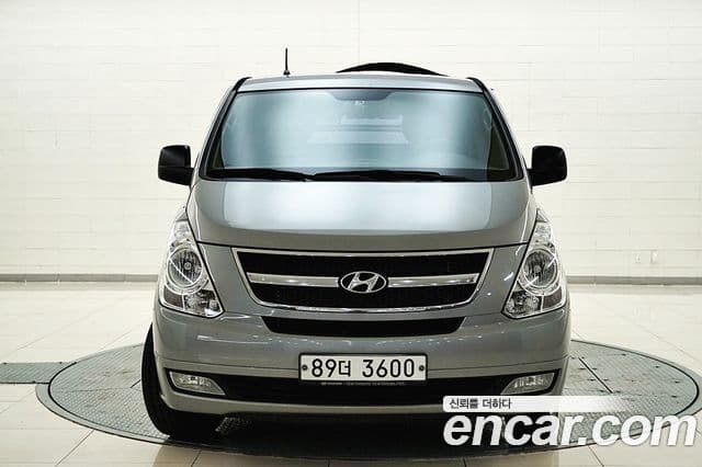 Hyundai Grand Starex CVX Premium, 2015 1
