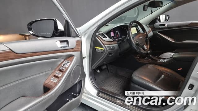 Kia The / новый New K7 Luxury, 2015 10