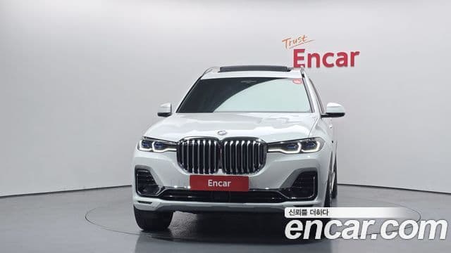 BMW X7 (G07) xDrive 40i Design Pure Excellence 6인승, 2021 3