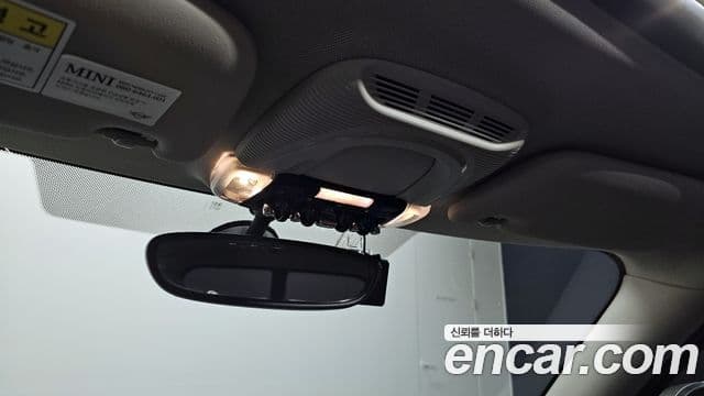 Mini Cooper 클럽맨 2세대, 2018 17