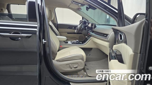 Kia Carnival 4세대 Signature, 2021 11