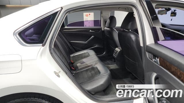 Volkswagen The / новый New Passat B7, 2015 12