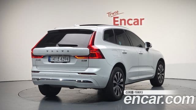 Volvo XC60 2세대 B5 Ultimate Bright, 2023 2