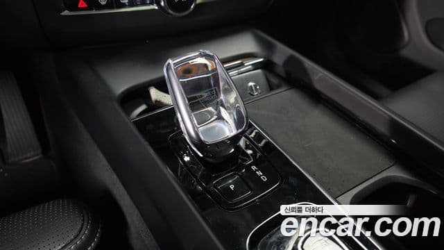 Volvo XC60 2세대 B5 Ultimate Bright, 2023 9