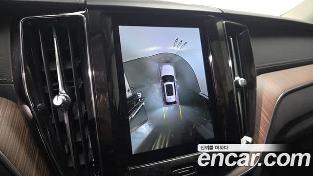 Volvo XC60 2세대 B5 Ultimate Bright, 2023 16
