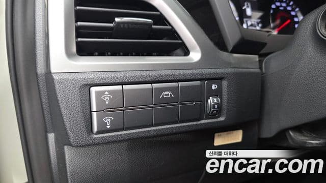 KG모빌리티(SsangYong) Beautiful Korando Plus, 2022 16