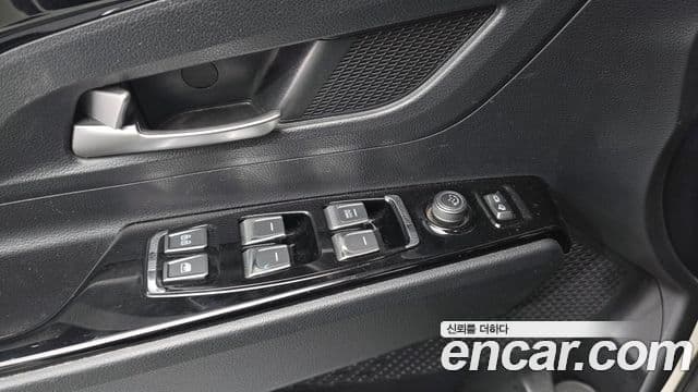 KG모빌리티(SsangYong) Beautiful Korando Plus, 2022 18