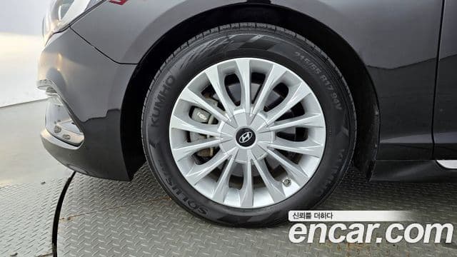 Hyundai LF Sonata 2.0 турбо Smart, 2015 все фото