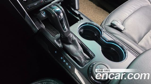 Ford Explorer 5세대, 2016 9