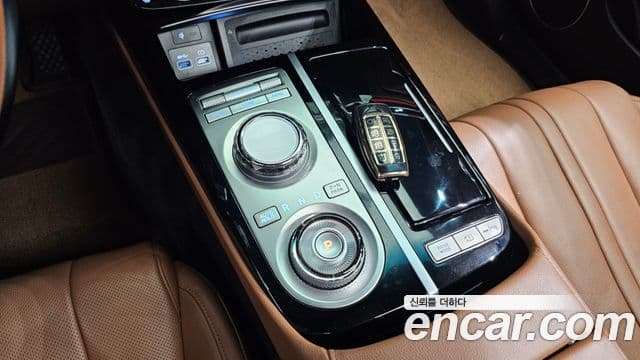 Genesis G80 (RG3) бензин 2.5 турбо AWD, 2024 9