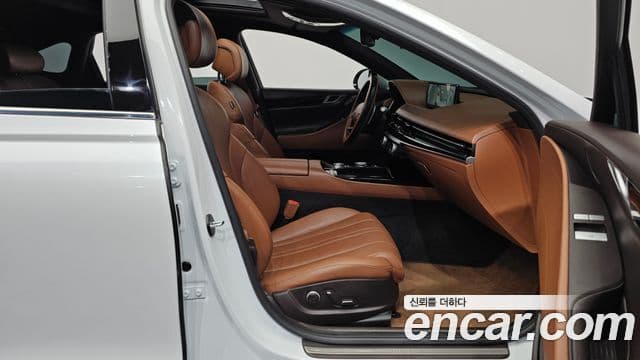 Genesis G80 (RG3) бензин 2.5 турбо AWD, 2024 11