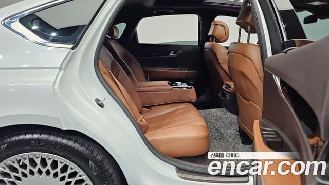 Genesis G80 (RG3) бензин 2.5 турбо AWD, 2024 12