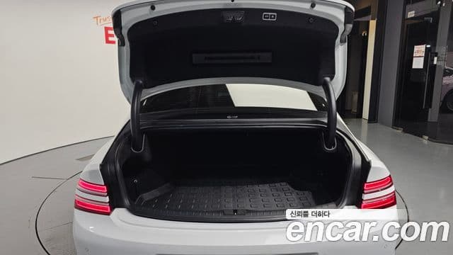 Genesis G80 (RG3) бензин 2.5 турбо AWD, 2024 20