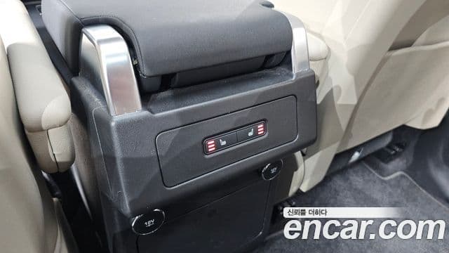 Land Rover Discovery 5 3.0 SD6 Landmark Edition, 2020 19