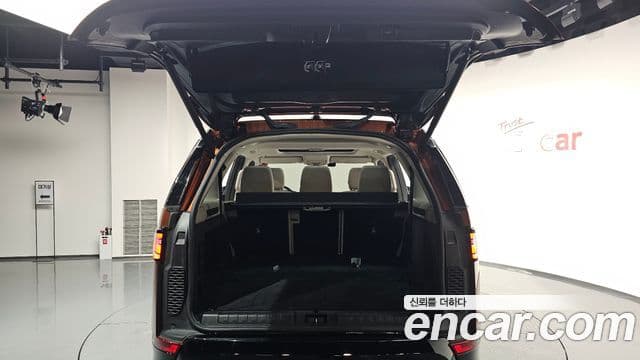 Land Rover Discovery 5 3.0 SD6 Landmark Edition, 2020 20