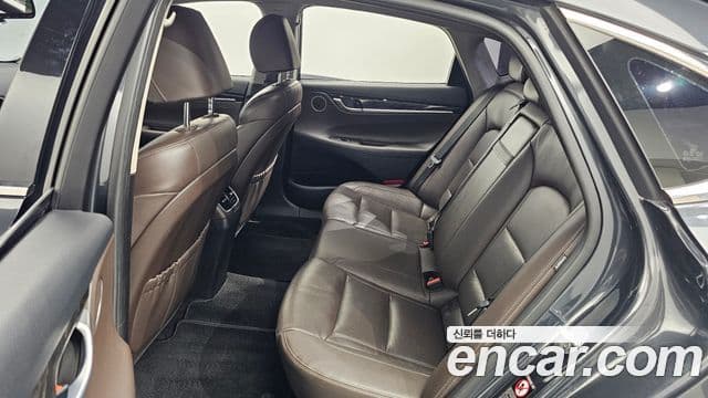 Hyundai Grandeur IG 3.0 LPi Modern (арендный автомобиль), 2019 11