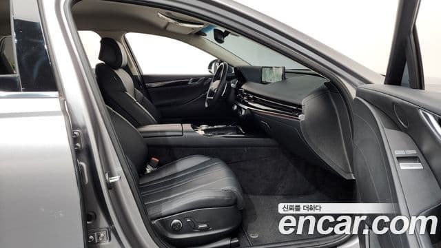 Genesis G80 (RG3), 2021 11