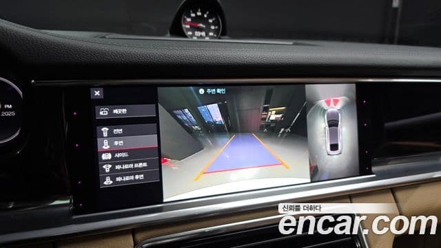 Porsche Panamera (971), 2018 13