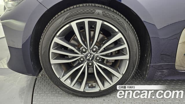 Kia 스팅어 Platinum, 2018 все фото