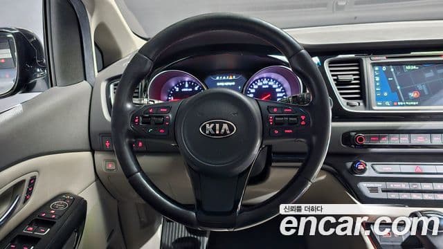Kia All New Carnival Noblesse, 2015 13
