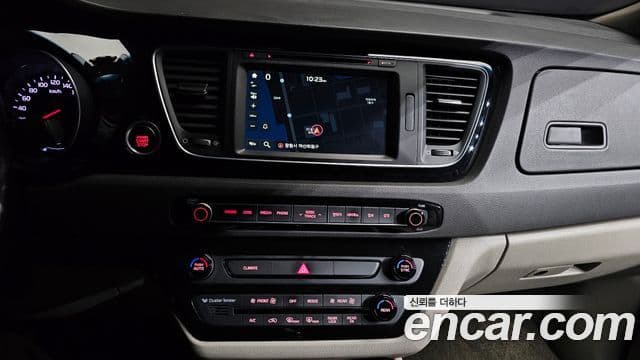 Kia All New Carnival Noblesse, 2015 14