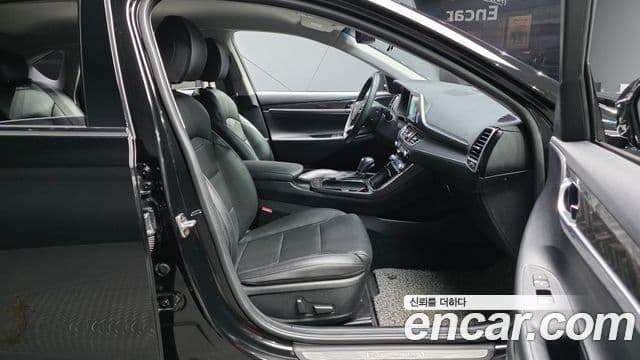 Hyundai Grandeur IG Premium, 2019 11