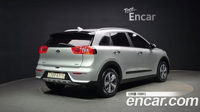 Kia Niro Prestige, 2018 2