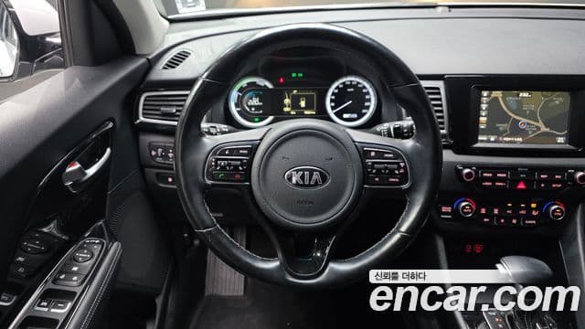 Kia Niro Prestige, 2018 13