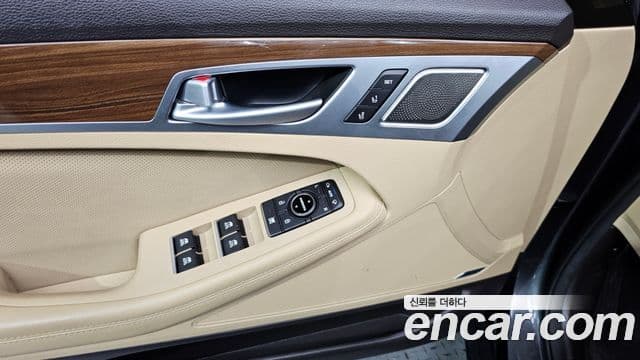 Genesis G80 Premium Luxury, 2018 18