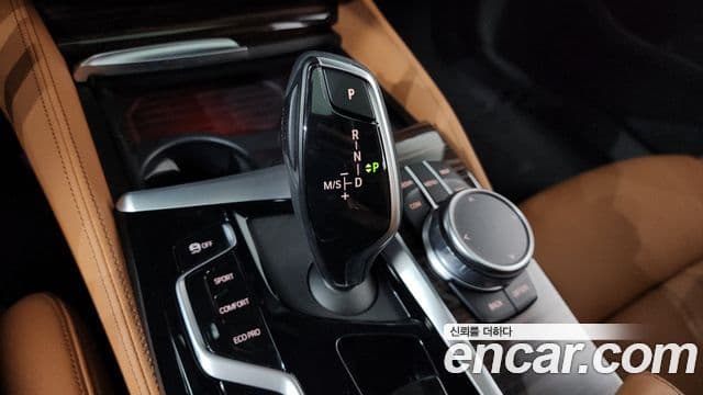 BMW 5시리즈 (G30) 520i M Sport, 2022 9