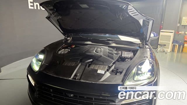 Porsche Cayenne (PO536), 2019 6