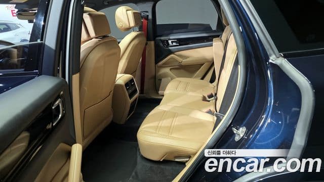 Porsche Cayenne (PO536), 2019 11