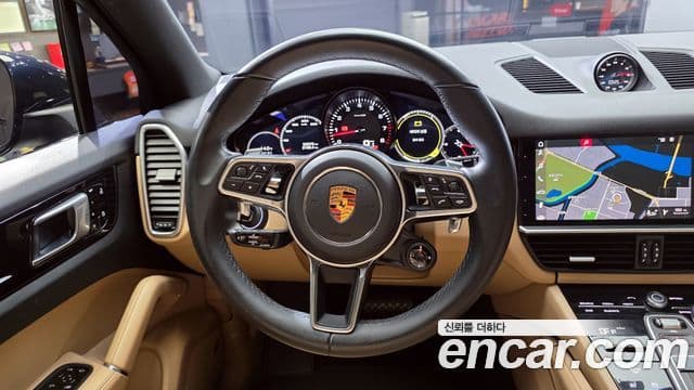 Porsche Cayenne (PO536), 2019 13