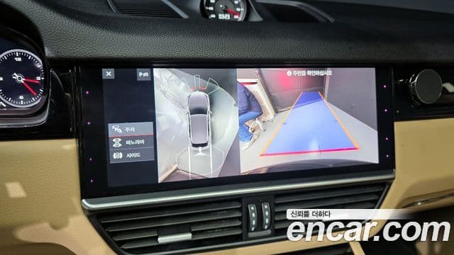 Porsche Cayenne (PO536), 2019 16