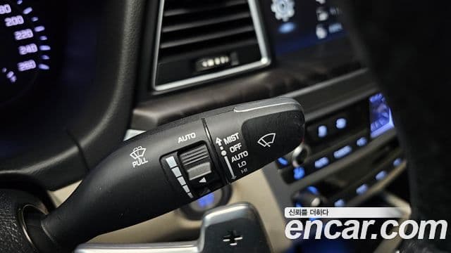 Genesis G80 Premium Luxury, 2019 17