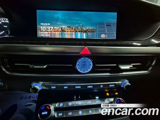 Genesis G90 Luxury, 2020 10