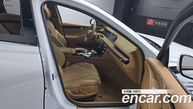 Genesis G80 (RG3) бензин 2.5 турбо 2WD, 2025 10