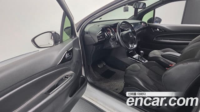 Ситроен / DS DS3 1.6 e-HDi So Chic, 2013 11