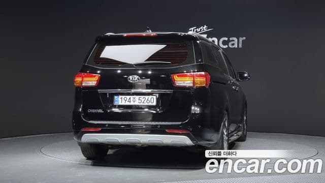Kia All New Carnival Noblesse, 2017 4