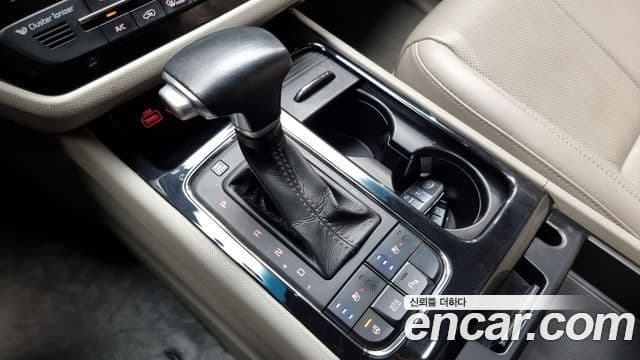 Kia All New Carnival Noblesse, 2017 9